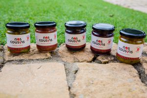 Nos cousins produit des pickles et confitures dans le Rhône qui privilégie le circuit court et le respect des acteurs de la filière agricole.