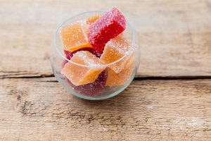 Envie de découvrir nos savoureuses pâtes de fruits et confitures artisanales